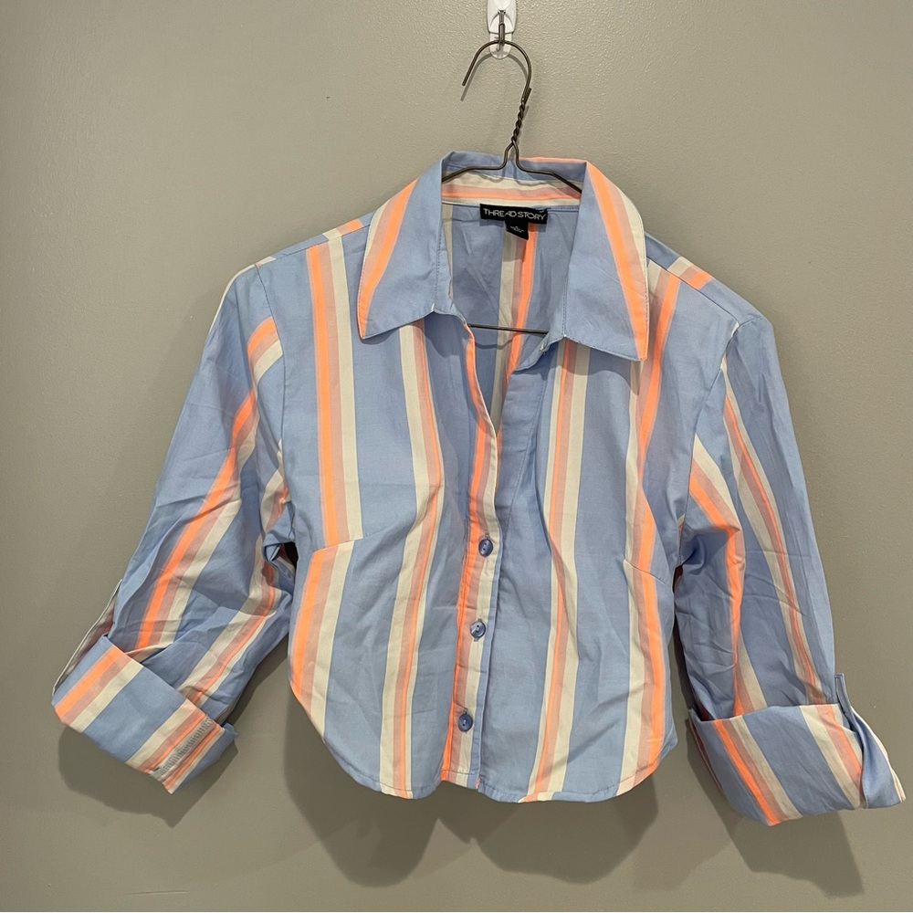 Thread Story Crop Shirt